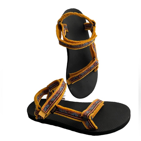 Teva 9 Original Universal Maressa Sandals Sunflower Fringe Southwest Size 11 - Picture 1 of 4